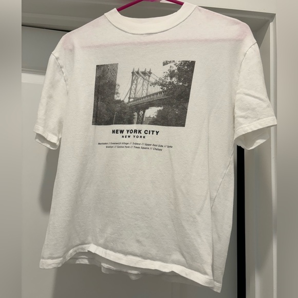 Abercrombie & Fitch Tops - Abercrombie & Fitch cropped tee